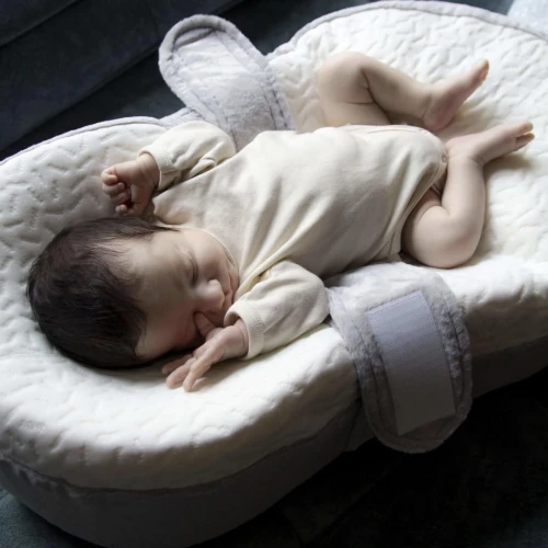 BabyJem Tummy My First Bed saltea antialunecare