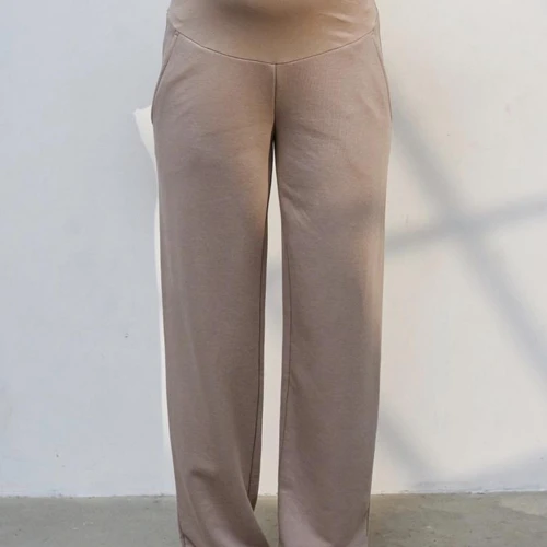 Costum bej Lima