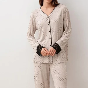 Pijama din viscoză cu dantelă – model 20207