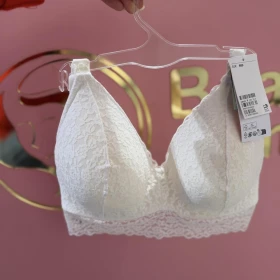 Sutien top cu dantela