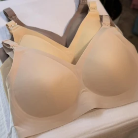Sutien fără cusături pentru alăptare